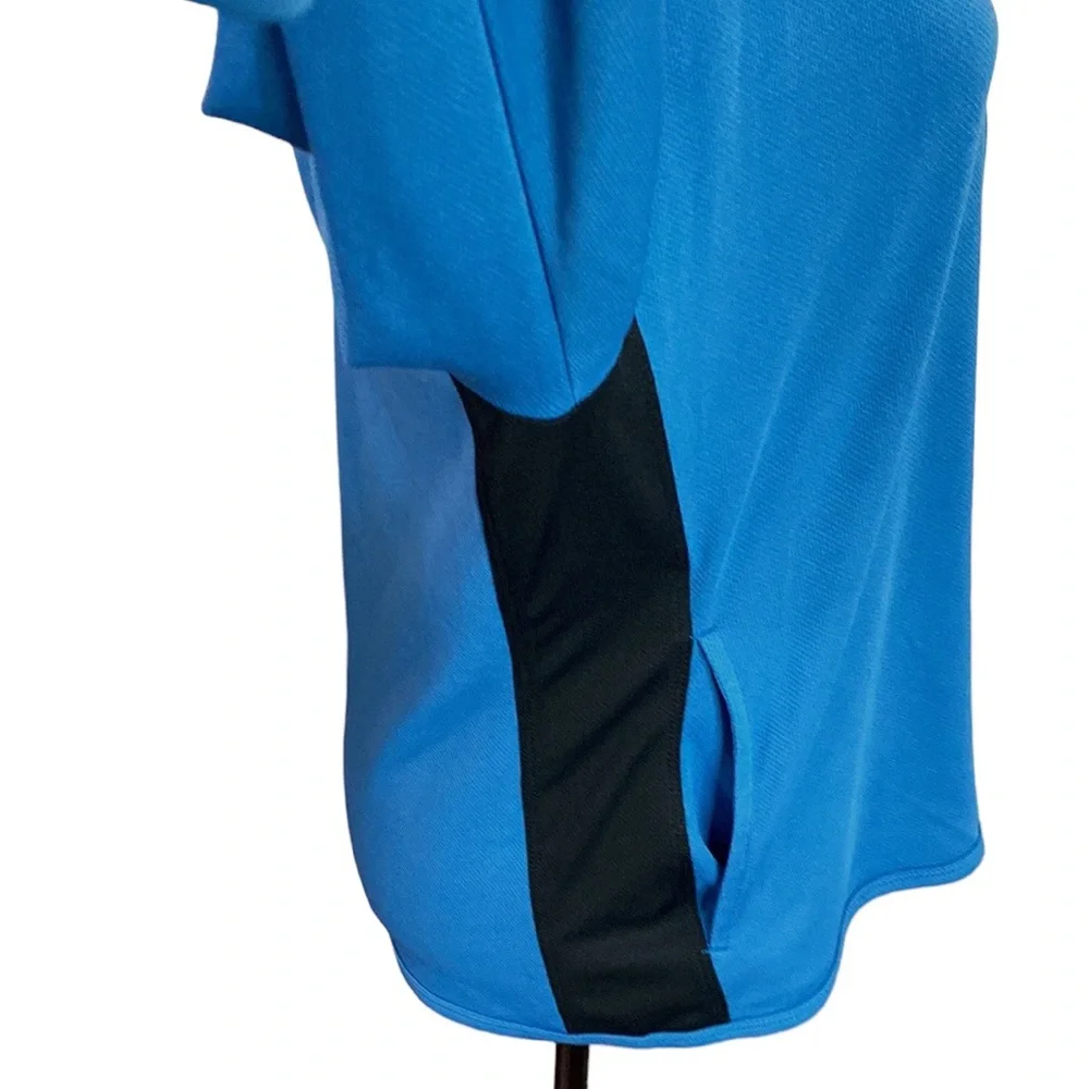 Nike athletic hooded mesh fabric half zip jacket  in storm blue black size M